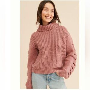 Vigoss mauve cable knit sweater